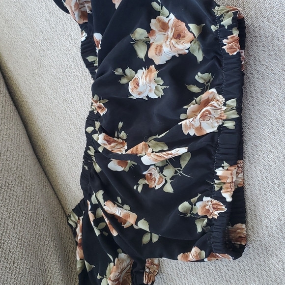 Urban renewal off shoulder cropped top floral size s - Picture 4 of 6